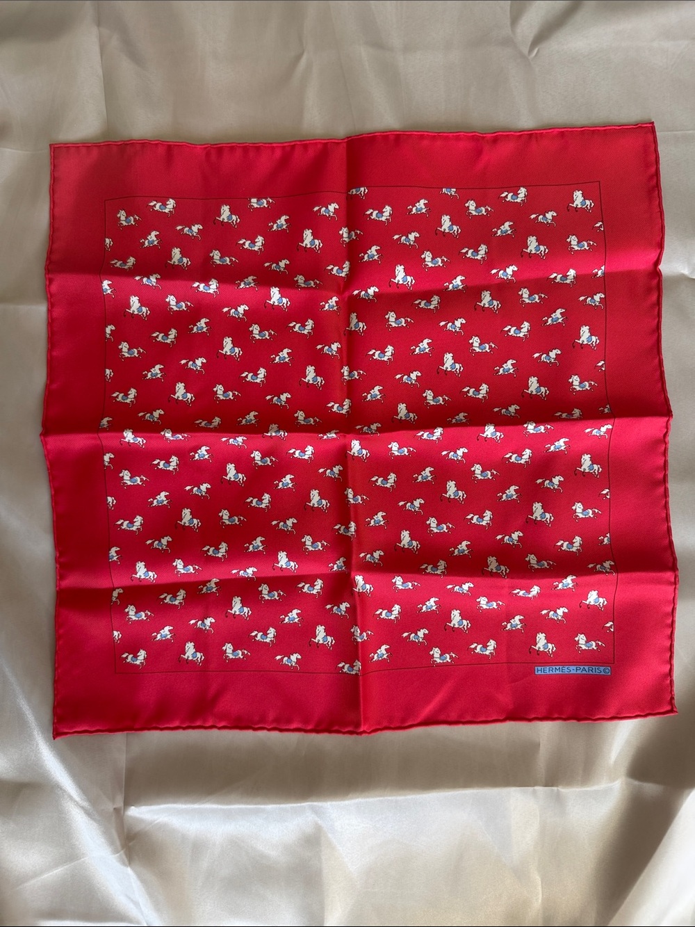Hermes Red Silk Tie and Scarf Twilly Set with White Horse Motif - Picture 4 of 7